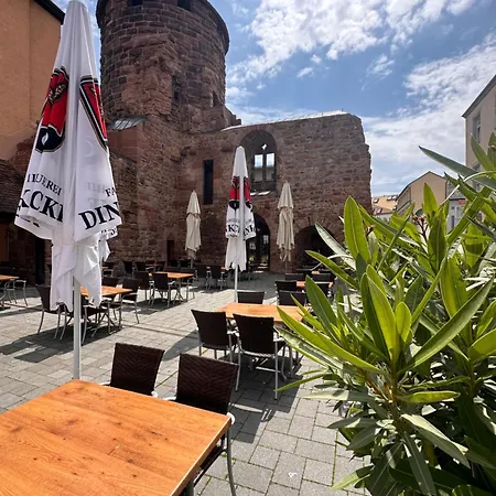 דירה Amao Brown - Center - 85 M2 - King-size Bed - Private Parking - Storchenturm - Bis 10 Pers 2whg להר