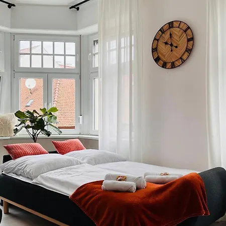 Апартаменты Amao Brown - Center - 85 M2 - King-size Bed - Private Parking - Storchenturm - Bis 10 Pers 2whg Лар