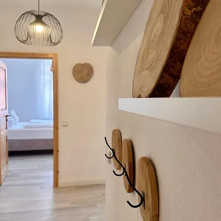 Amao Brown - Center - 85 M2 - King-size Bed - Private Parking - Storchenturm - Bis 10 Pers 2whg