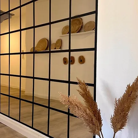 דירה Amao Brown - Center - 85 M2 - King-size Bed - Private Parking - Storchenturm - Bis 10 Pers 2whg להר